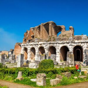 Anfiteatros y Teatros romanos